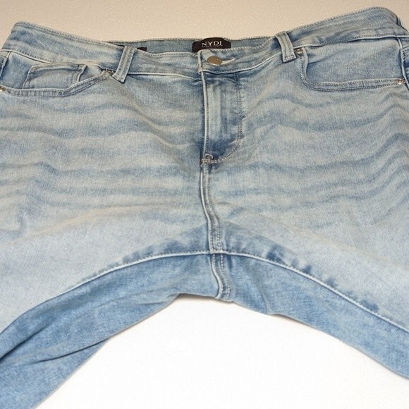 NYDJ Marilyn Straight Lift Tuck® technology Ankle Jeans - Picture 12 of 13